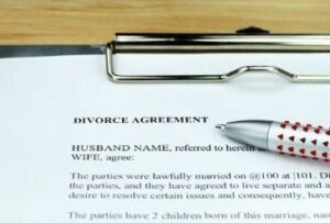 Understanding Mediation and Litigation in Divorce
